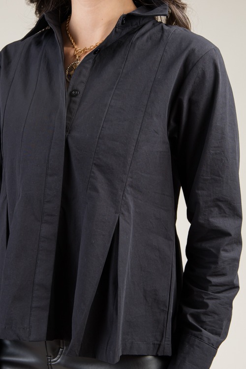 Box Pleat Button Down, Black - 0103-19.jpg