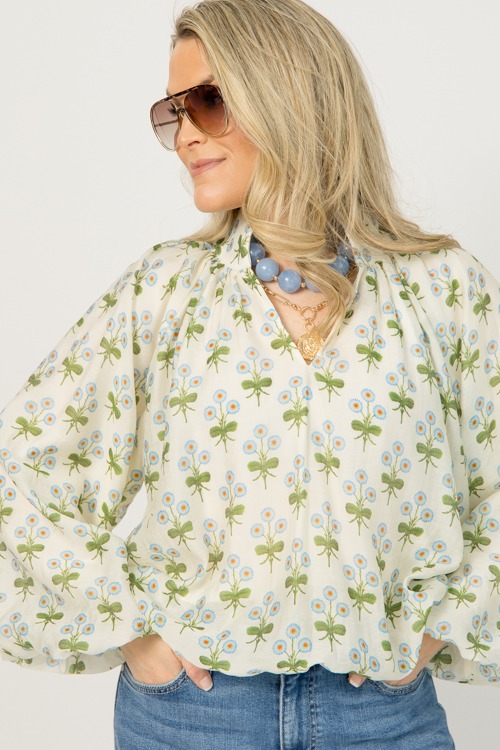 Faith Floral Blouse, Cream - 0112-50.jpg