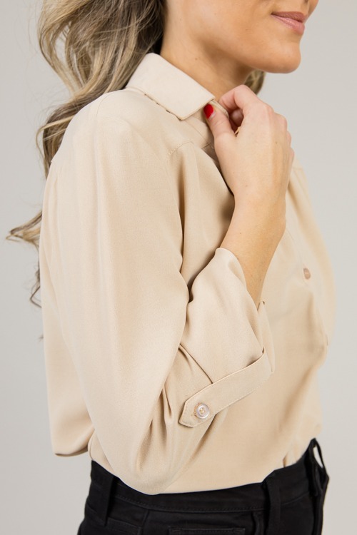 Keeping Tabs Shirt, Beige - 0116-101h.jpg