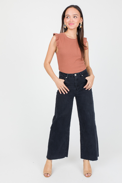 Fitted Flutter Rib Tank, Burl Wood