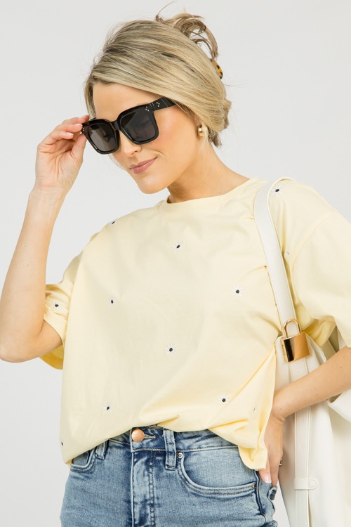 Daisy Embroidery Tee, Yellow