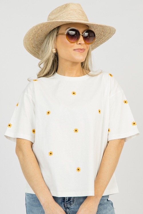 Daisy Embroidery Tee, Off White