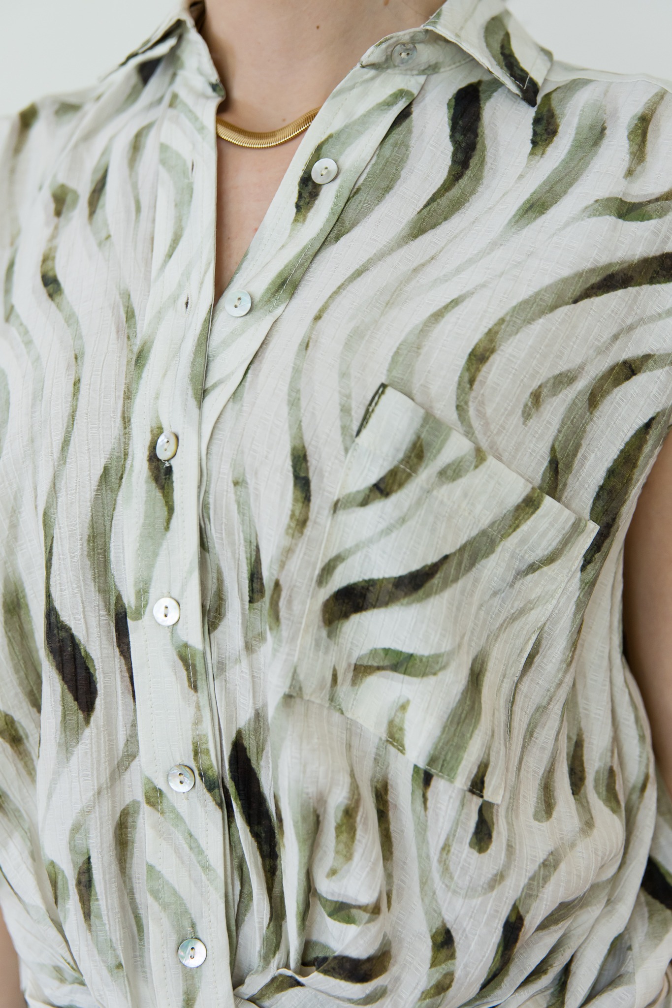 Twist Hem Printed Top, Olive - 0422-136.jpg