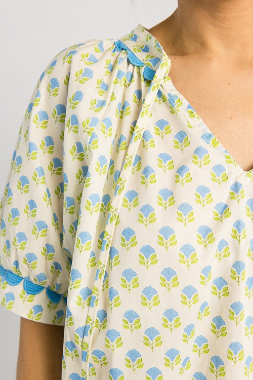 Scallop Trim Floral Top, Blue - 0507-40h.jpg