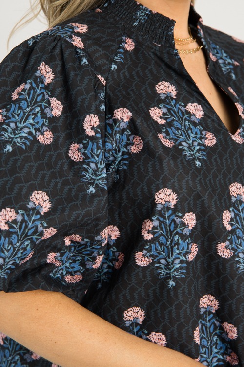 Gina Floral Top, Black - 0612-17h.jpg