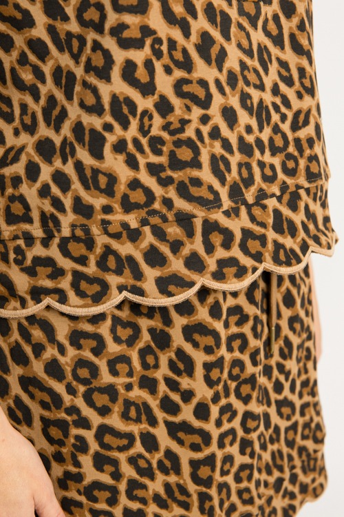 Scallop Hem Leopard Pullover - 0619-152.jpg