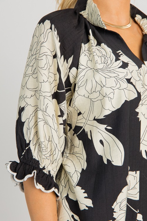 Floral Scallop Sleeve Top, Blac - 0701-32.jpg