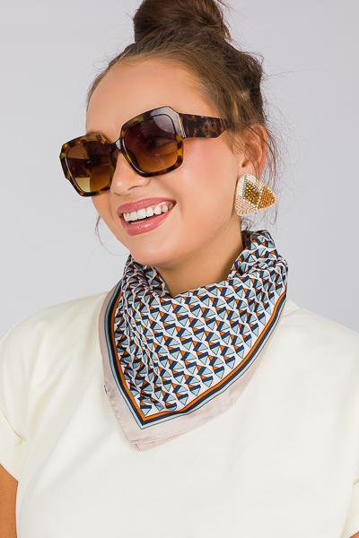 Abstract Triangle Print Scarf
