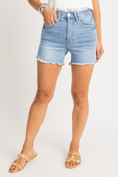 Essential Fray Hem Denim Shorts