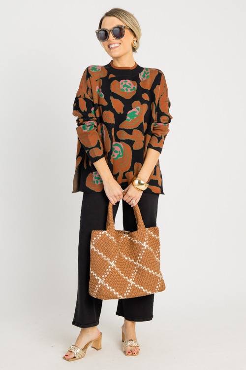 Chic Abstract Sweater, Black - 0811-47h.jpg