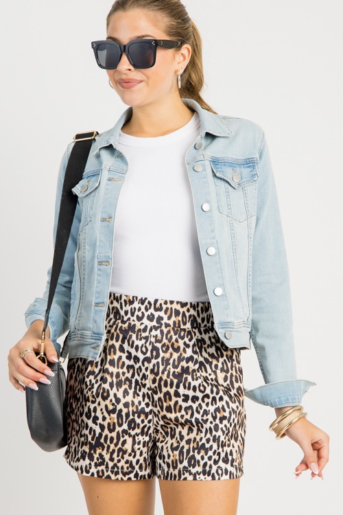 Zoe Leopard Shorts. Animal - 0811-60h.jpg