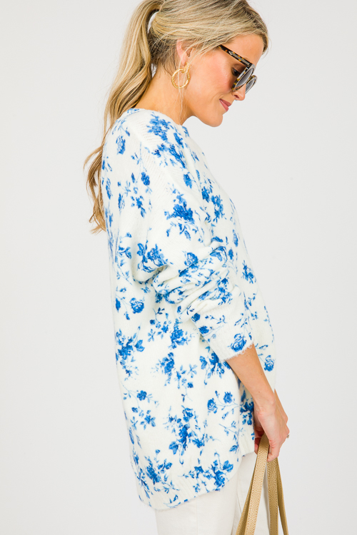 Blue clearance floral sweater