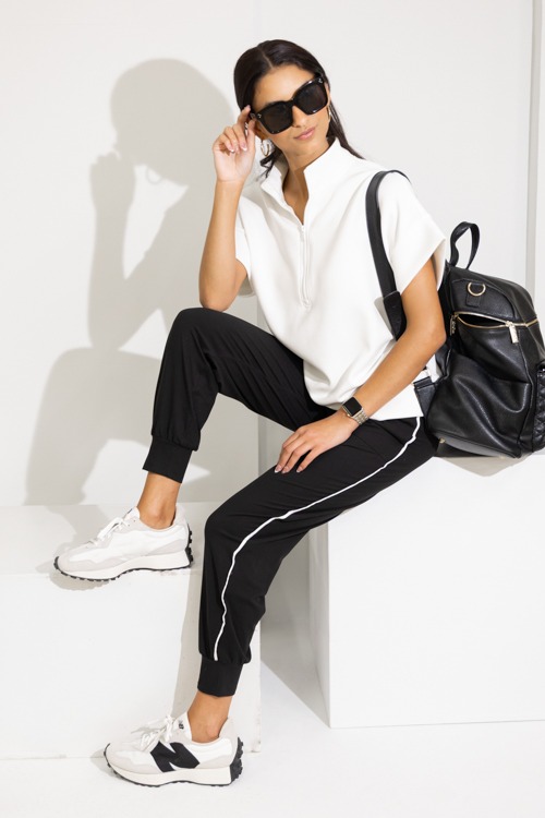 Butter Piping Joggers, Black
