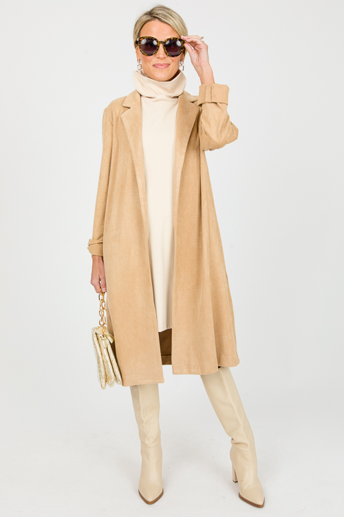 Jill Coat, Camel