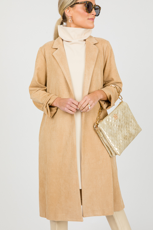 Jill Coat, Camel