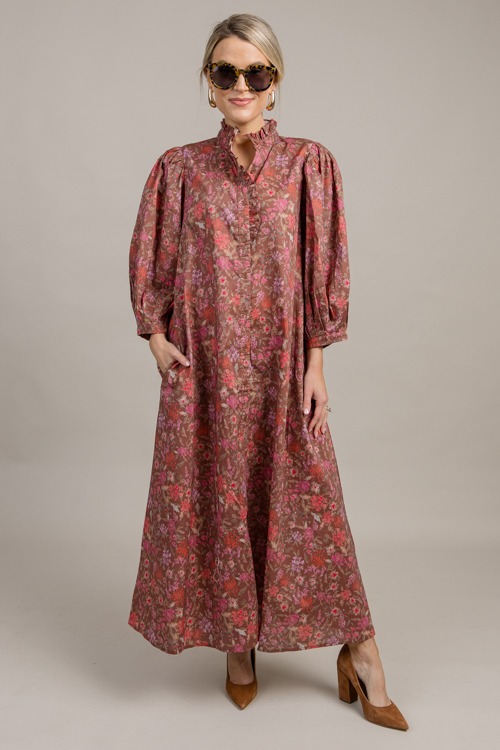 Hopeless Wanderer Maxi, Brown - 09-23-42.jpg