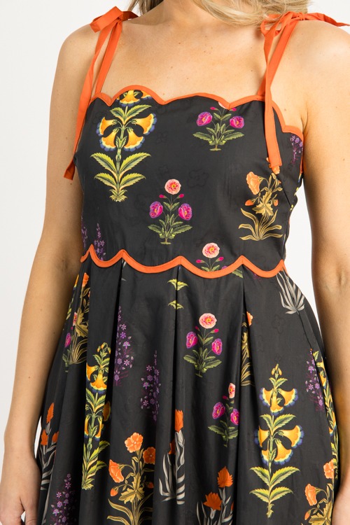 Fresh Blooms Scallop Midi, Black - 0909-97h.jpg