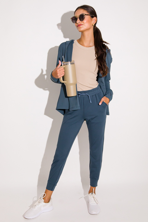 Mattie Joggers, Navy