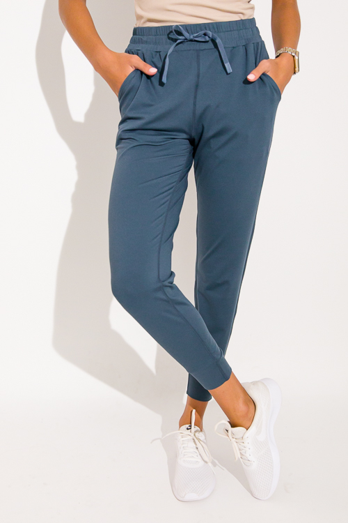 Mattie Joggers, Navy