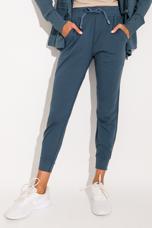 Mattie Joggers, Navy
