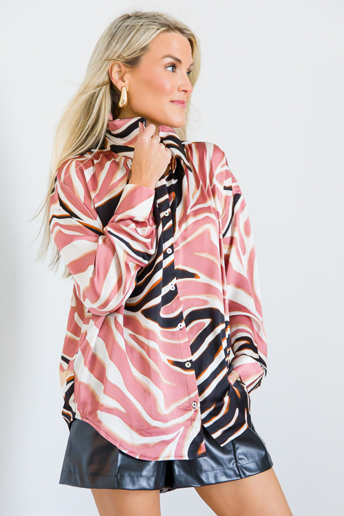Bold Personality Shirt, Black/Mauve