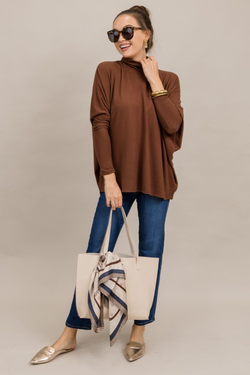 Kelsea Oversize Top, Chestnut - 0926-123-Edit.jpg