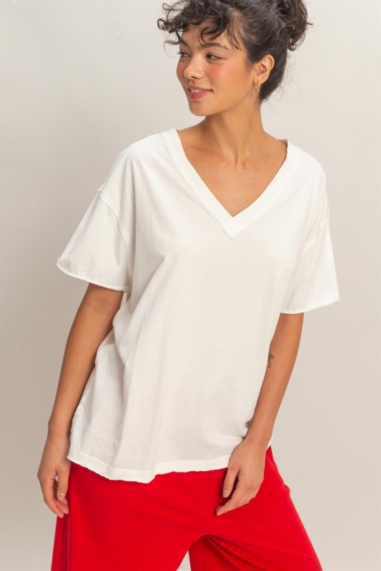 Oversized V-Neck Tee, White - 0efe853a-8e8f-4f5b-98ef-961e5be171cd.jpg