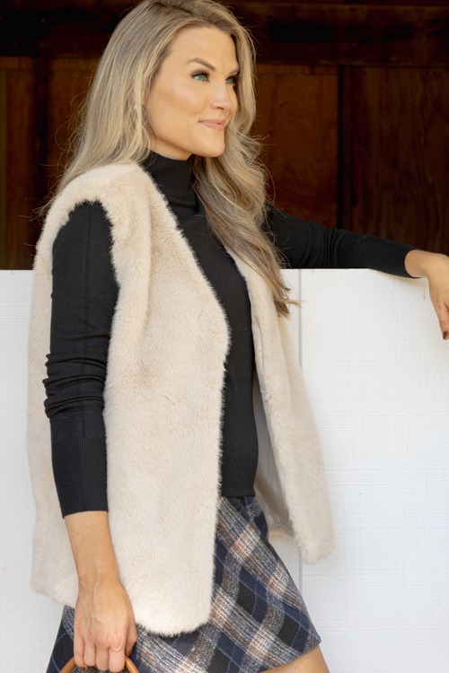 Francine Fur Vest, Taupe - 1002-50.jpg