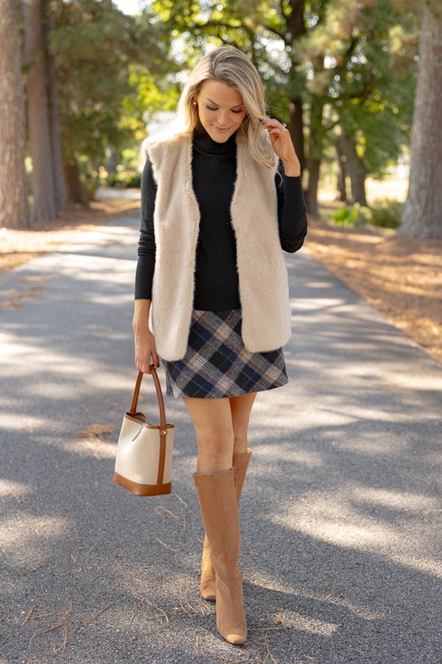 Francine Fur Vest, Taupe - 1002-51.jpg