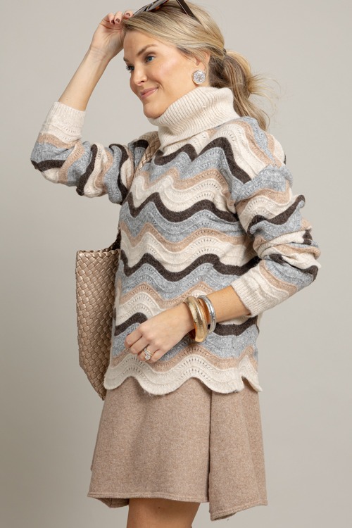 Wave Stripe Turtleneck - 1006-110h.jpg