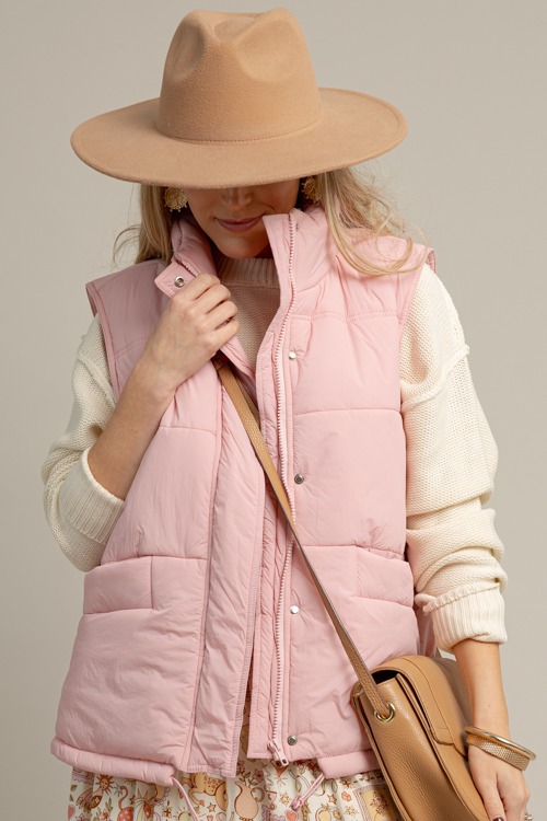 Grant Vest, Pink