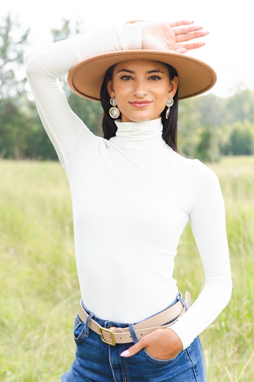 Simple Turtleneck Top, Cream - 1011-305.jpg