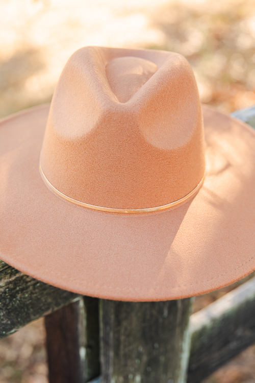 Herringbone Chain Hat, Tan