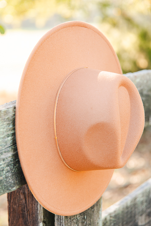 Herringbone Chain Hat, Tan