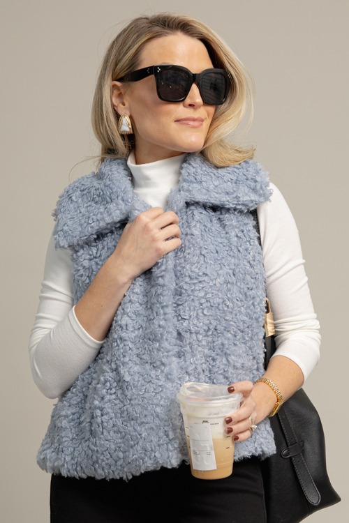 Sherpa Vest, Pigeon Blue