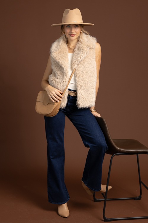 Laney Faux Fur Vest, Lt. Taupe - 1020-175.jpg