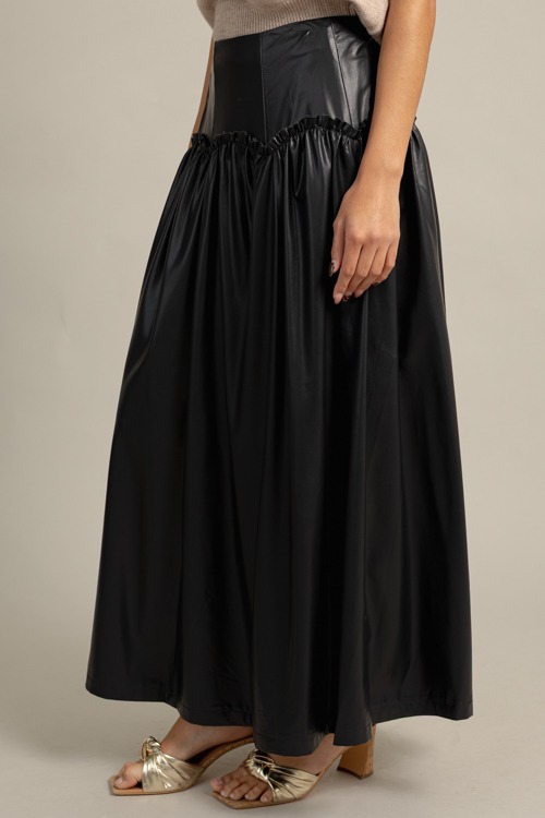 Ruffle Seam Leather Skirt, Black