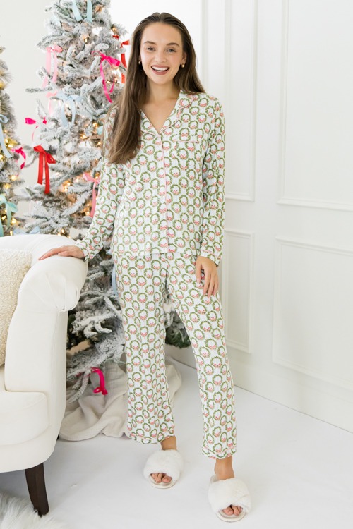 Charlotte PJ Set, Deck The Hall - 1025-57.jpg