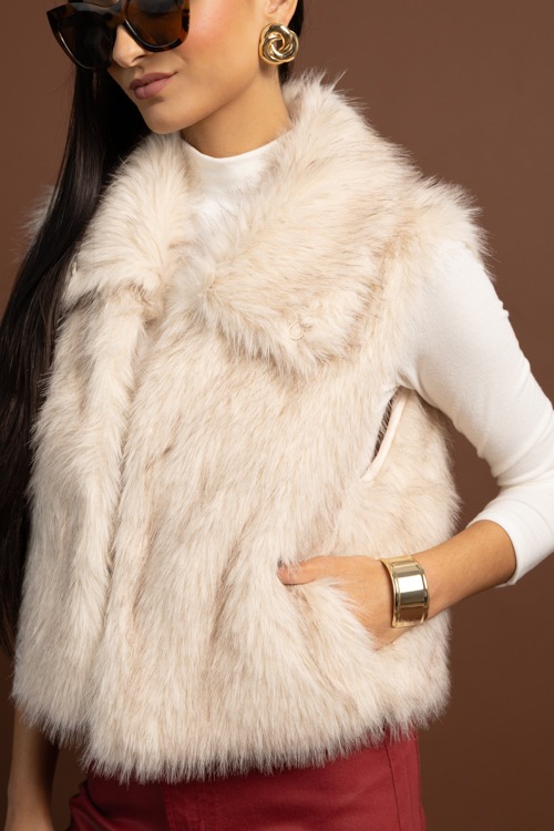 Maren Fur Vest, Ivory