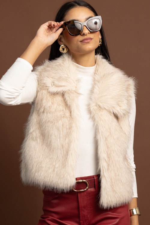 Maren Fur Vest, Ivory - 1028-32.jpg