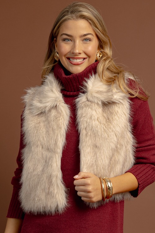 Maren Fur Vest, Ivory - 1029-1p.jpg