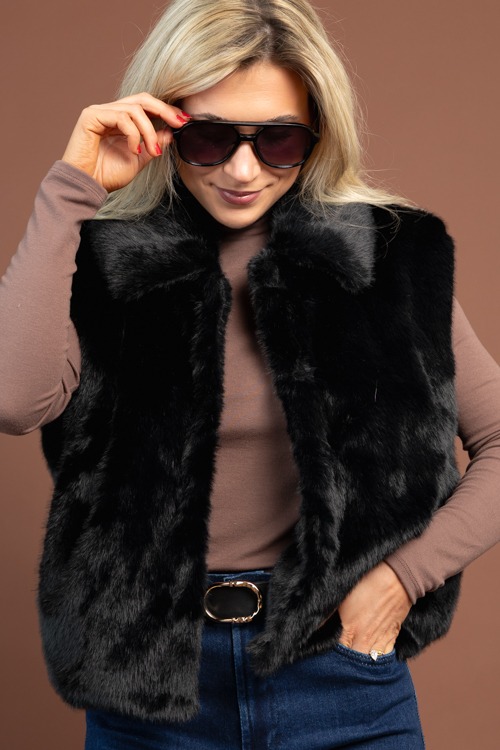 Moxie Fur Vest, Black - 1029-33.jpg