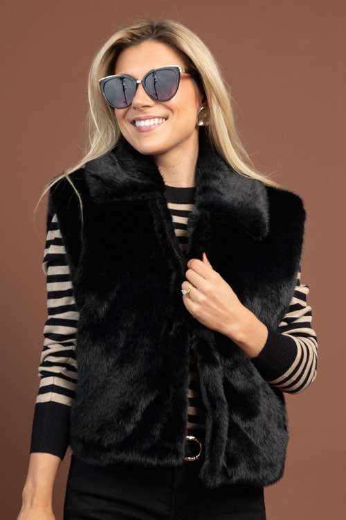 Moxie Fur Vest, Black - 1029-83h.jpg