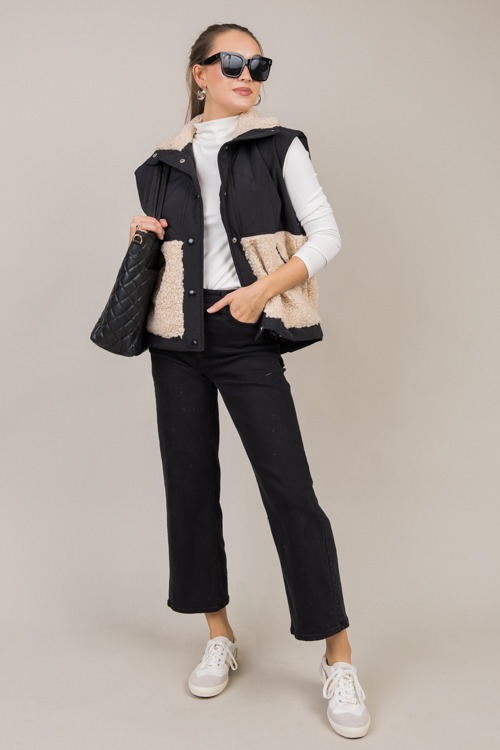 Colorblock Sherpa Vest, Black - 1030-213.jpg