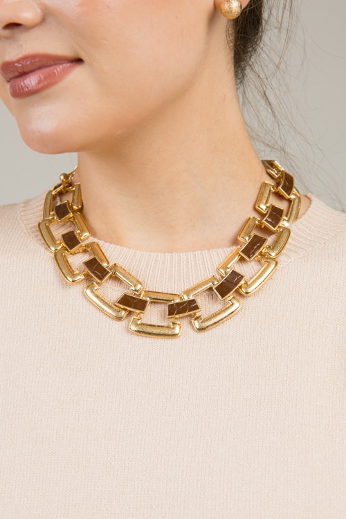 Bold Linked Choker