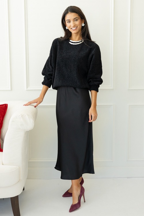 Satin V-Neck Maxi, Black - 1107-211p.jpg