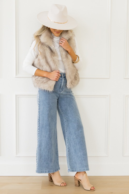It Girl Fur Vest - 1113-22.jpg