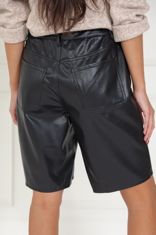 Leather Bermuda Shorts, Black - 1113-36.jpg