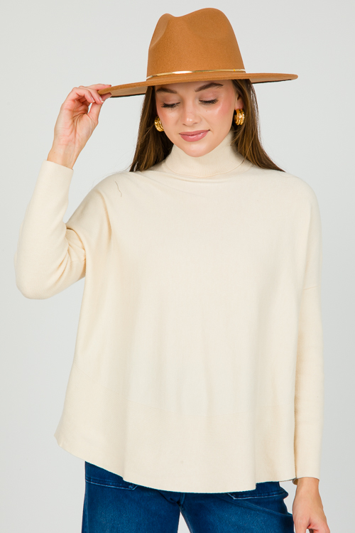 Leslie Turtleneck, Cream