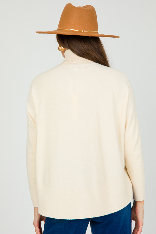 Leslie Turtleneck, Cream